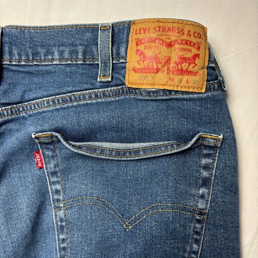 Levi's 505 Regular Fit Jeans Mens 38x30 Blue Straight Leg Denim Pants - Picture 7 of 8